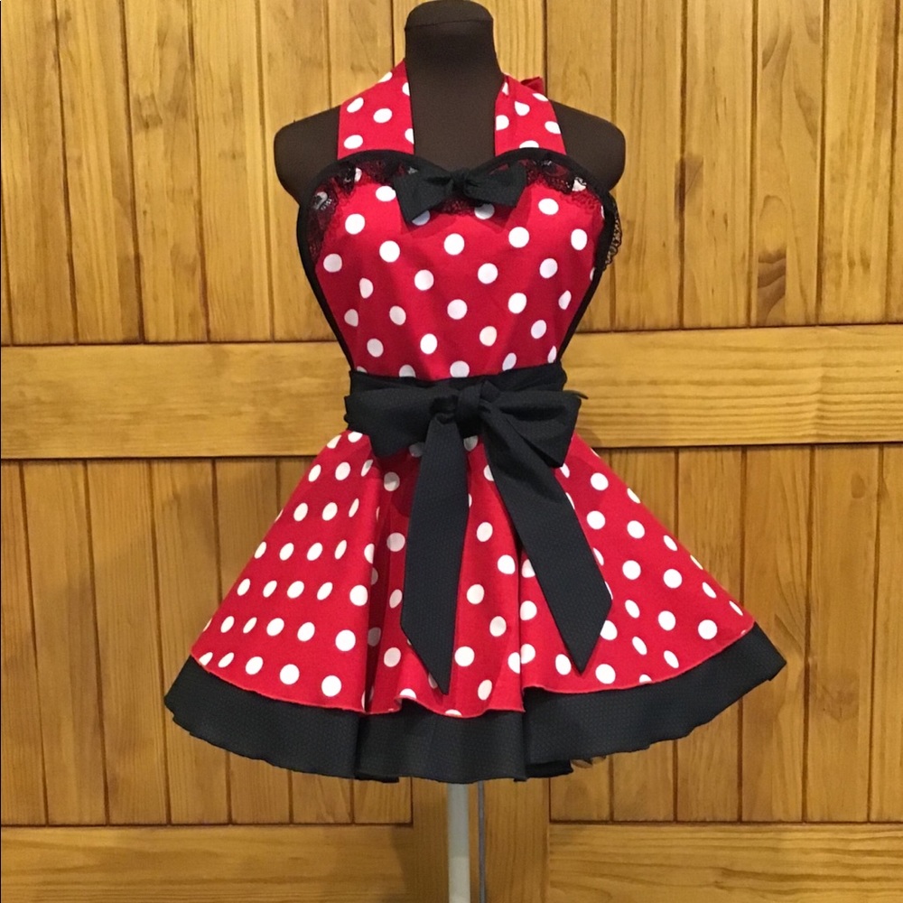 Minnie Mouse Pin Up Apron